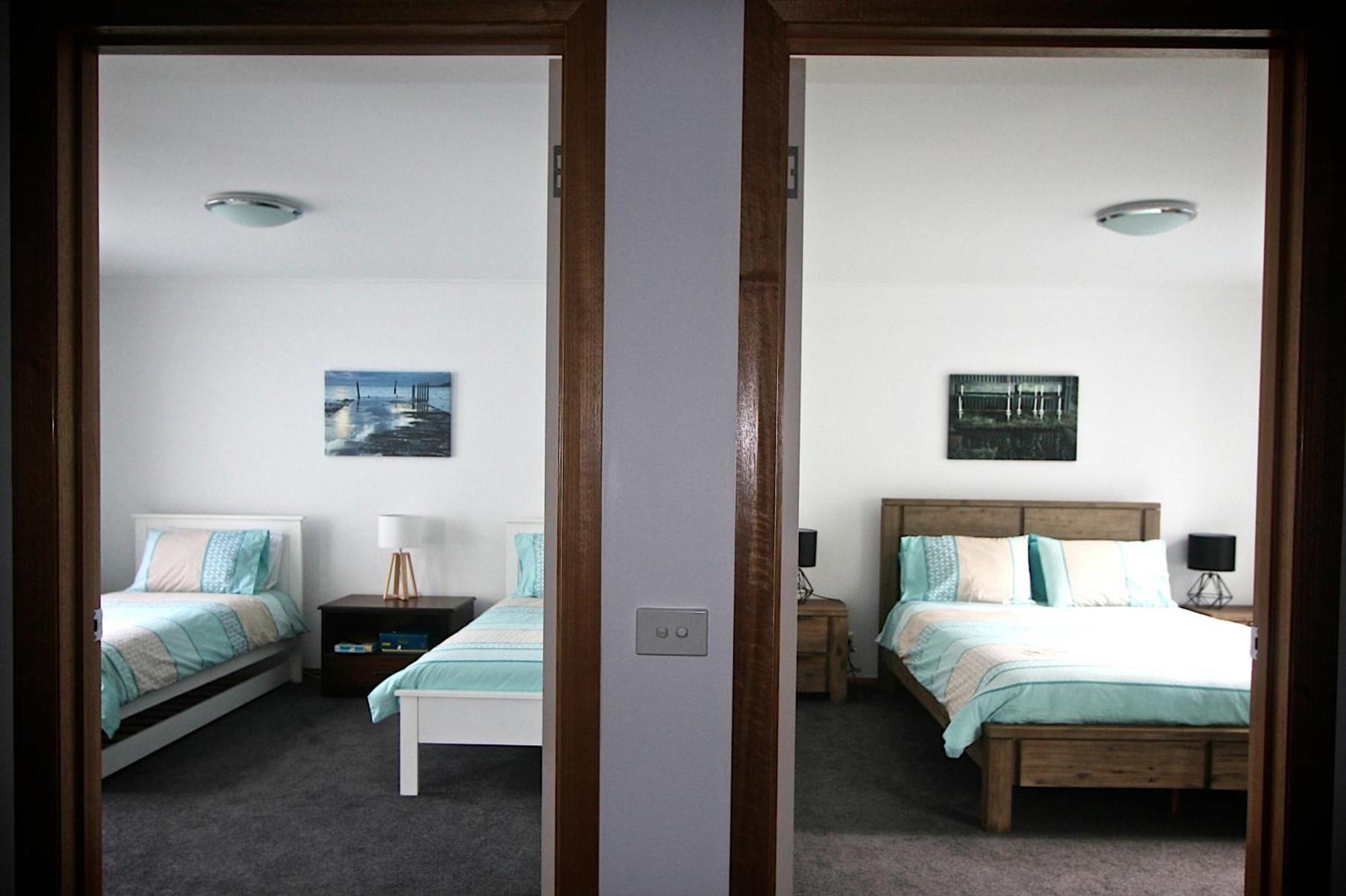 Penguin Beachfront Apartments Quarto foto